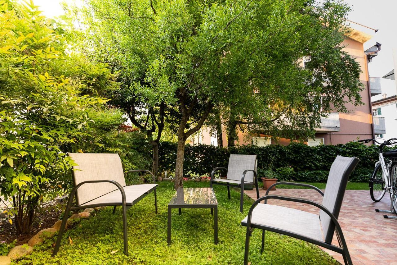 Verona Suites ภายนอก รูปภาพ